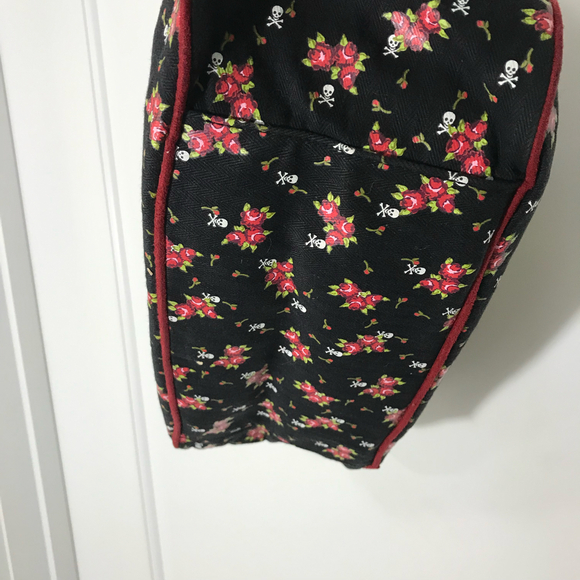 Loungefly Vintage Unique 1990s Roses & Skull & Metallic Goth Gold Skulls EUC - Picture 3 of 9